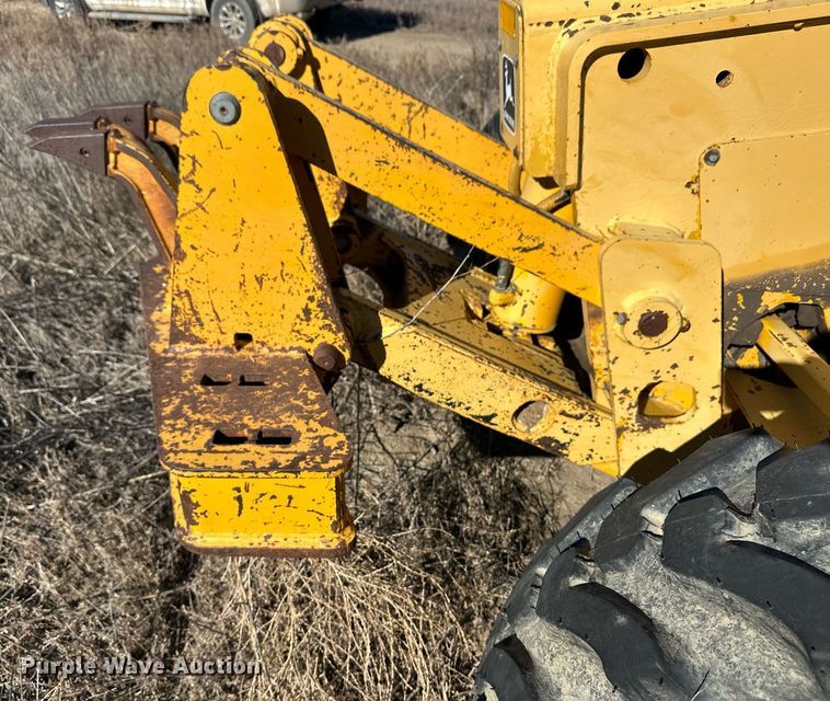 image for item ER8591 1981 John Deere 770A motor grader