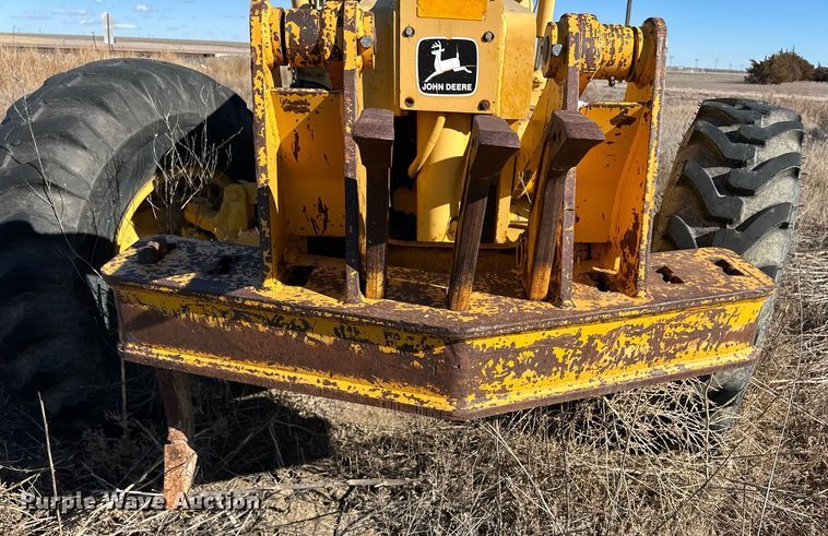 image for item ER8591 1981 John Deere 770A motor grader