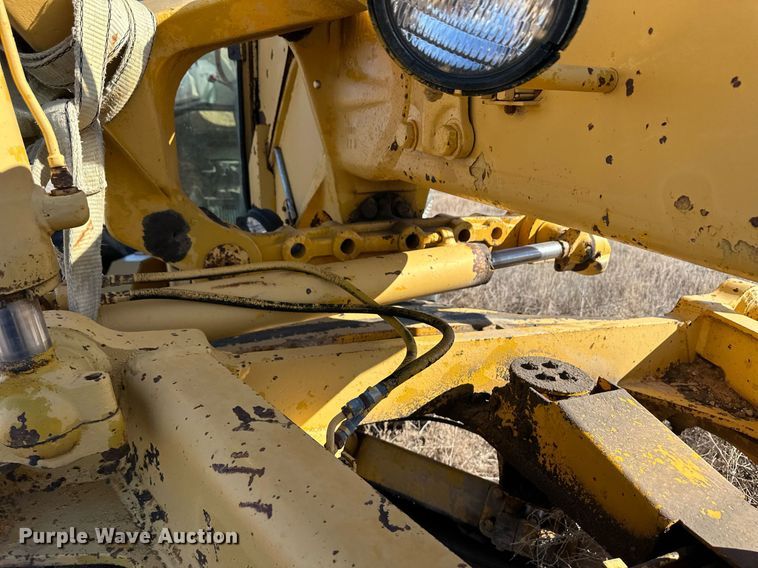 image for item ER8591 1981 John Deere 770A motor grader