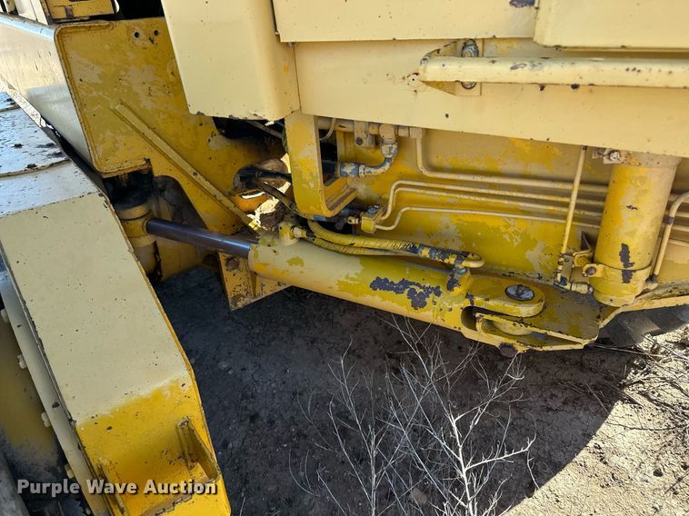 image for item ER8591 1981 John Deere 770A motor grader