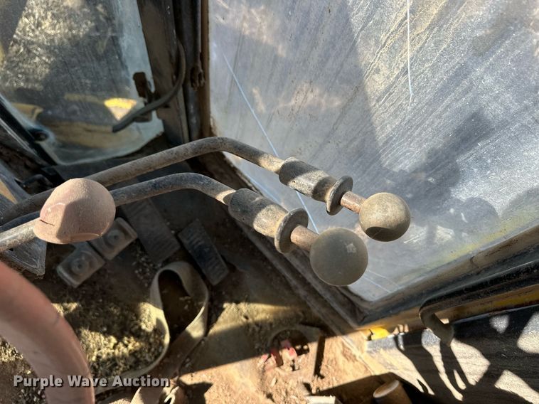 image for item ER8591 1981 John Deere 770A motor grader