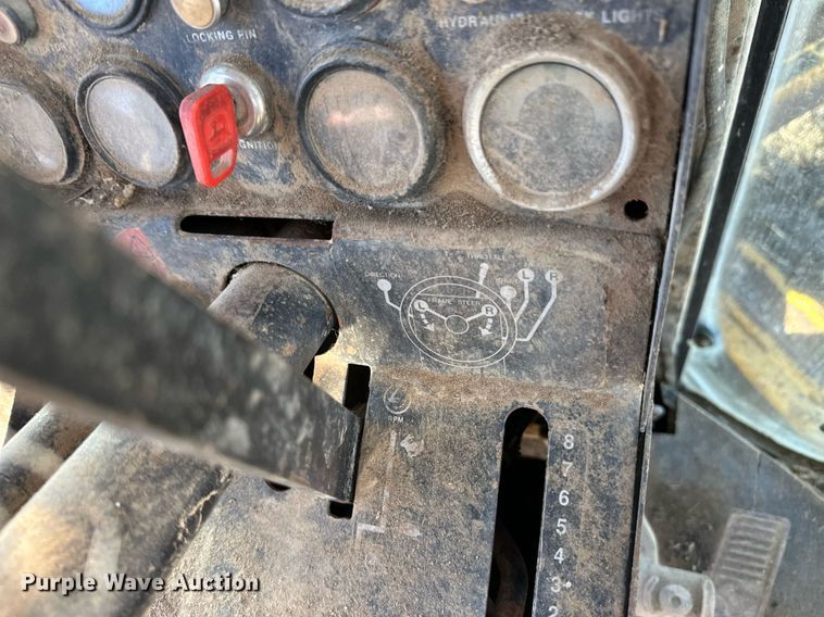 image for item ER8591 1981 John Deere 770A motor grader