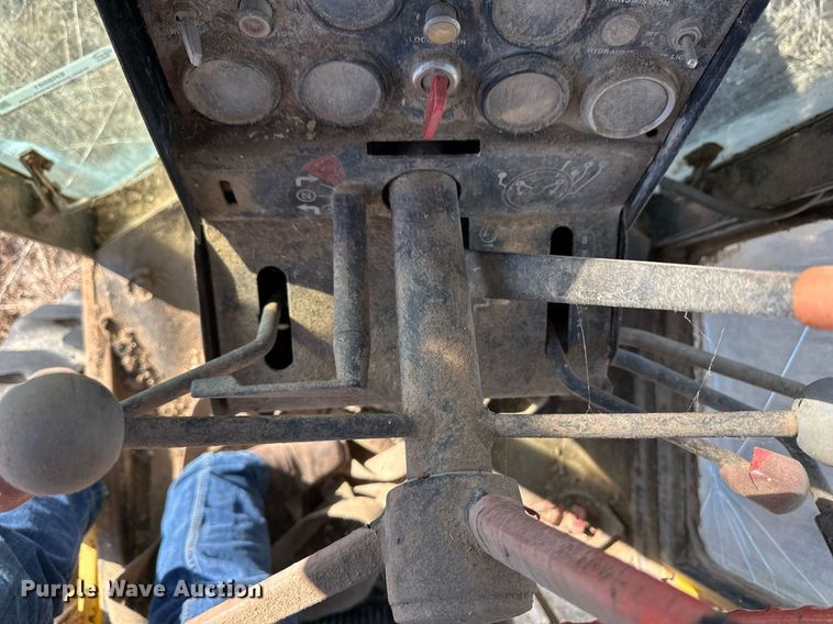 image for item ER8591 1981 John Deere 770A motor grader