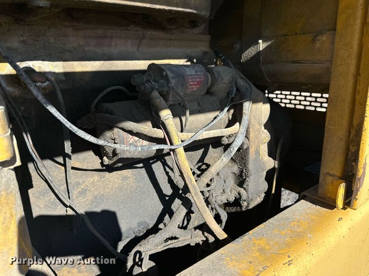 image for item ER8591 1981 John Deere 770A motor grader