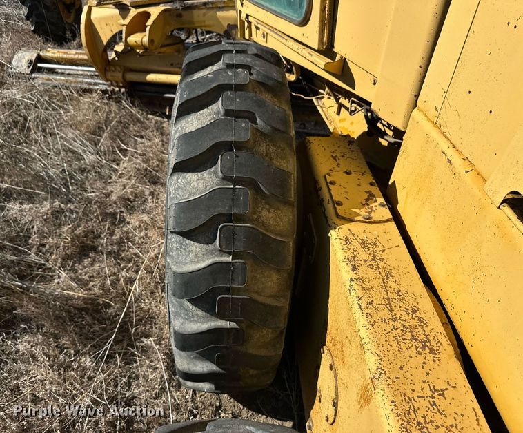 image for item ER8591 1981 John Deere 770A motor grader