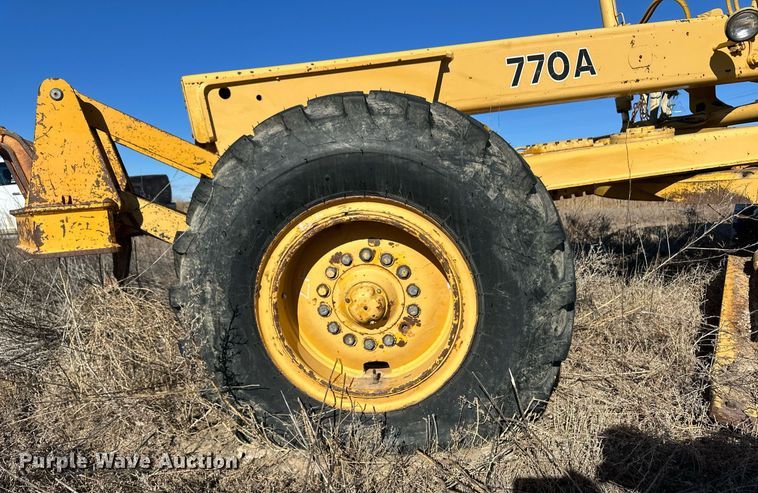 image for item ER8591 1981 John Deere 770A motor grader