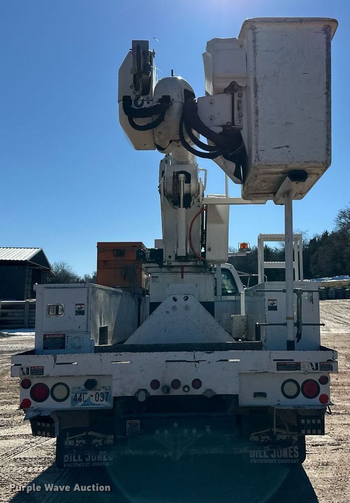 image for item ER8641 2013 Ford F750 Super Duty XL bucket truck