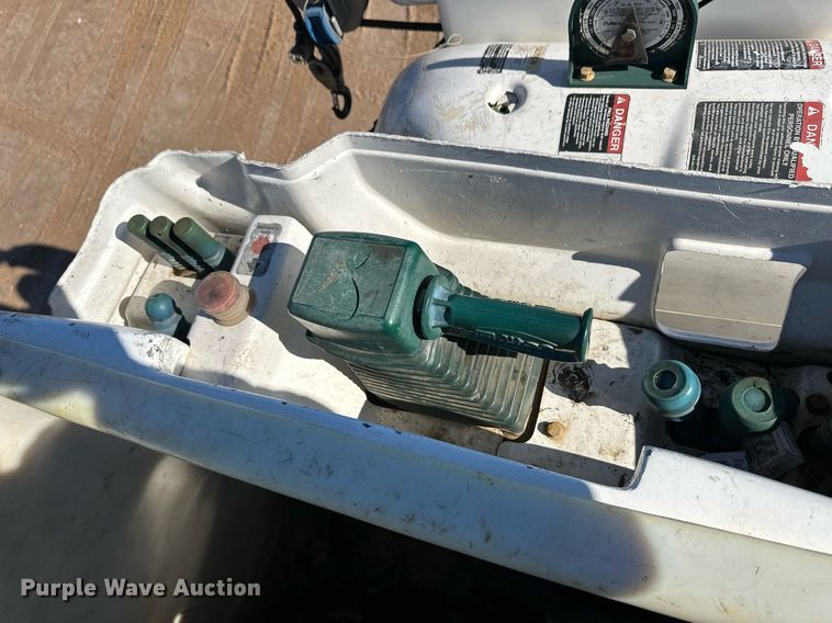 image for item ER8641 2013 Ford F750 Super Duty XL bucket truck