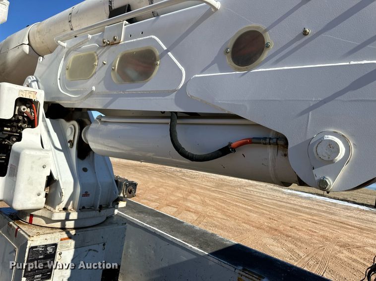 image for item ER8641 2013 Ford F750 Super Duty XL bucket truck