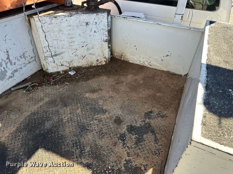 image for item ER8641 2013 Ford F750 Super Duty XL bucket truck