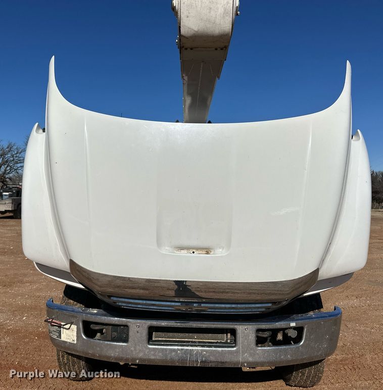 image for item ER8641 2013 Ford F750 Super Duty XL bucket truck