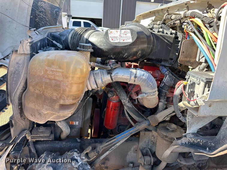 image for item ER8641 2013 Ford F750 Super Duty XL bucket truck