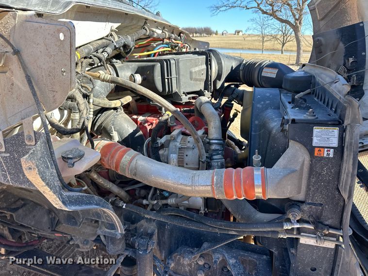 image for item ER8641 2013 Ford F750 Super Duty XL bucket truck