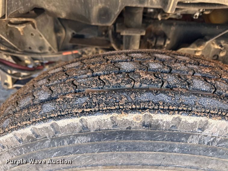 image for item ER8641 2013 Ford F750 Super Duty XL bucket truck