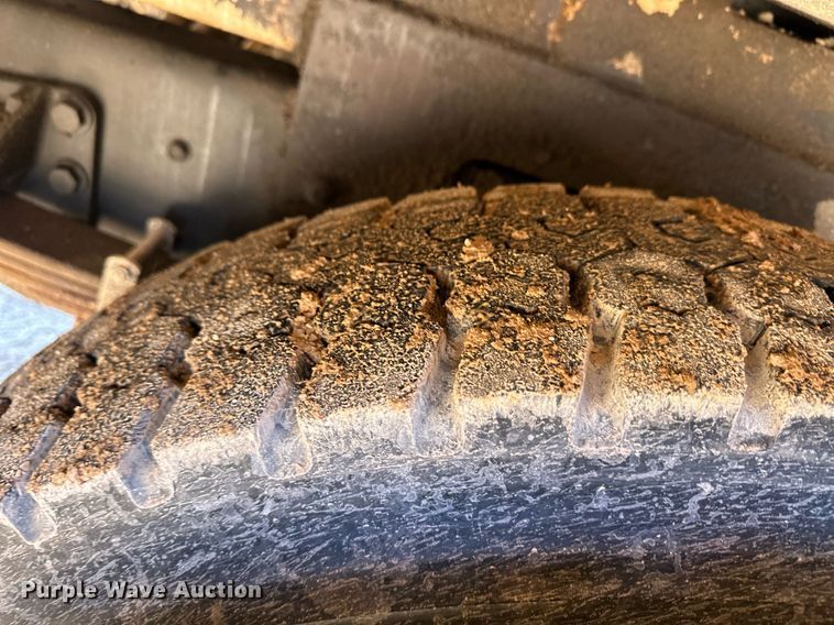 image for item ER8641 2013 Ford F750 Super Duty XL bucket truck