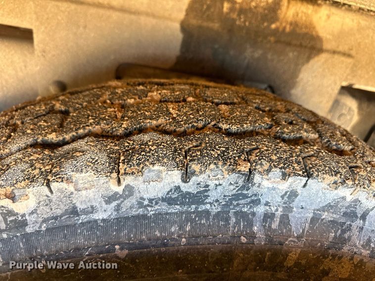 image for item ER8641 2013 Ford F750 Super Duty XL bucket truck