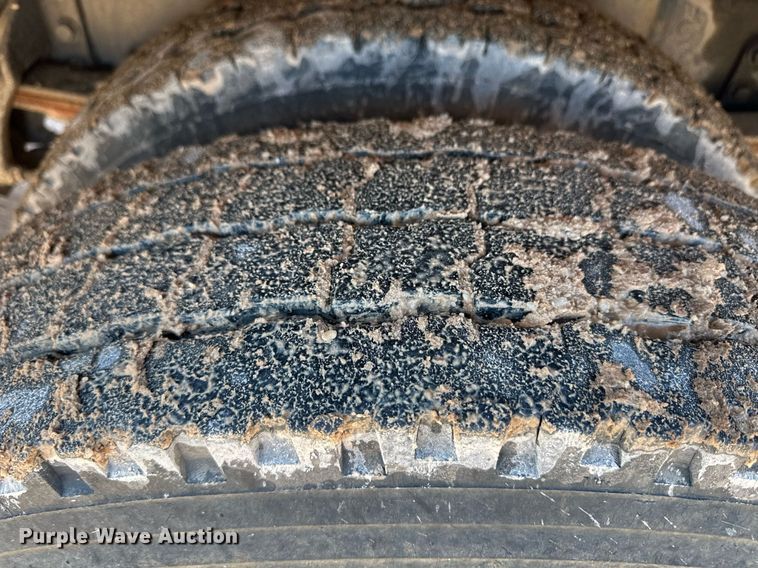 image for item ER8641 2013 Ford F750 Super Duty XL bucket truck