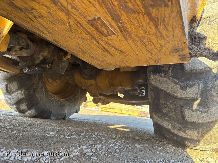 image for item LH9429 1999 Caterpillar 416C backhoe