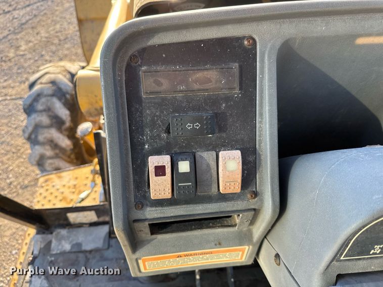 image for item LH9429 1999 Caterpillar 416C backhoe