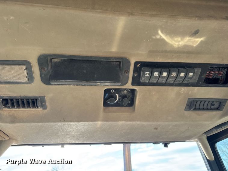 image for item LH9429 1999 Caterpillar 416C backhoe