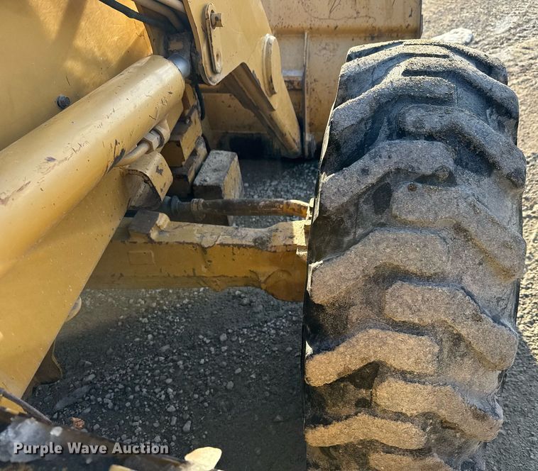 image for item LH9429 1999 Caterpillar 416C backhoe