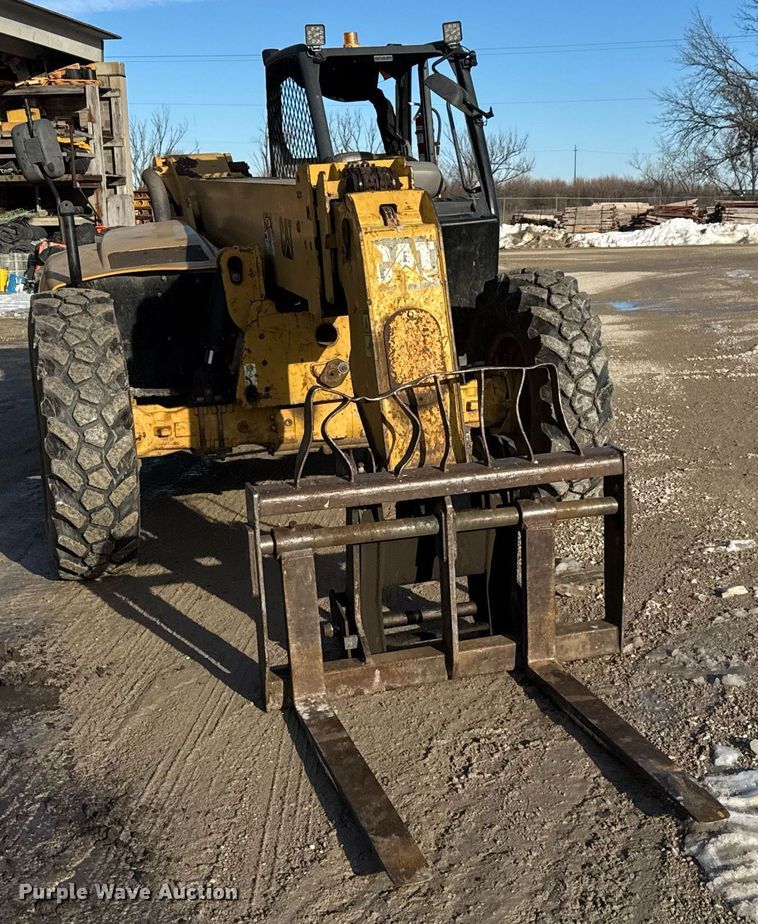 image for item LH9430 2004 Caterpillar TH360B telehandler