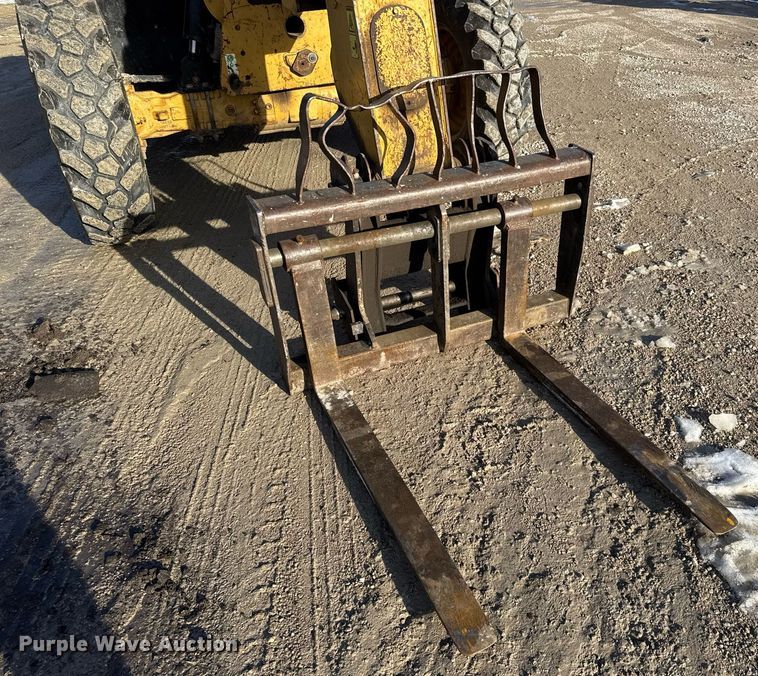 image for item LH9430 2004 Caterpillar TH360B telehandler