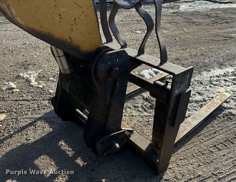 image for item LH9430 2004 Caterpillar TH360B telehandler