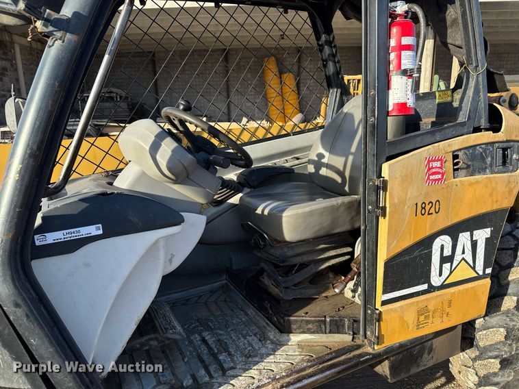 image for item LH9430 2004 Caterpillar TH360B telehandler