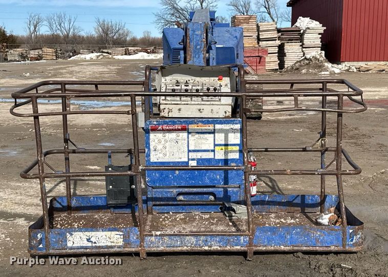 image for item LH9433 2008 Aichi SR21AJ/ISR70J boom lift