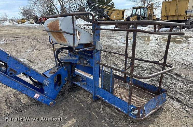 image for item LH9433 2008 Aichi SR21AJ/ISR70J boom lift