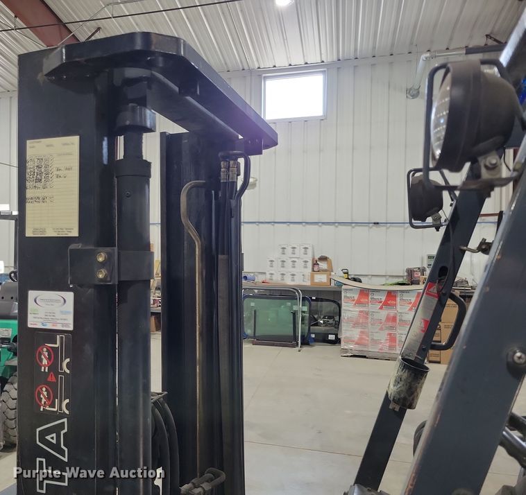 image for item OH9507 1998 Toyota  426FGU20 forklift