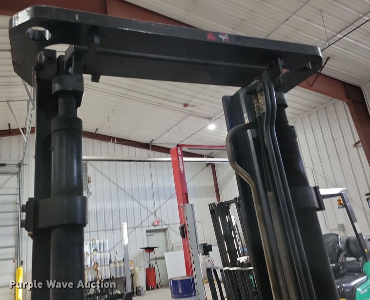 image for item OH9507 1998 Toyota  426FGU20 forklift