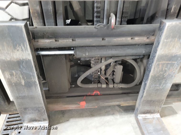 image for item OH9507 1998 Toyota  426FGU20 forklift