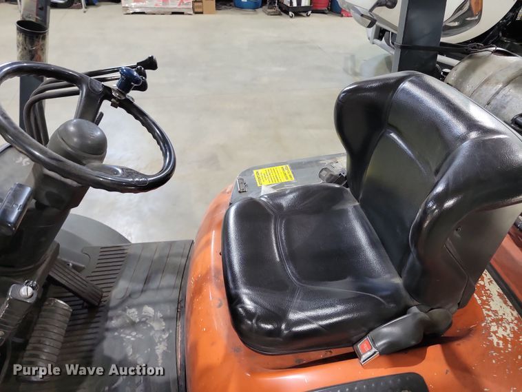 image for item OH9507 1998 Toyota  426FGU20 forklift