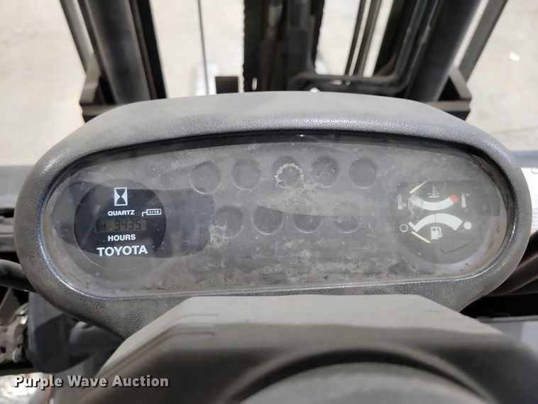 image for item OH9507 1998 Toyota  426FGU20 forklift