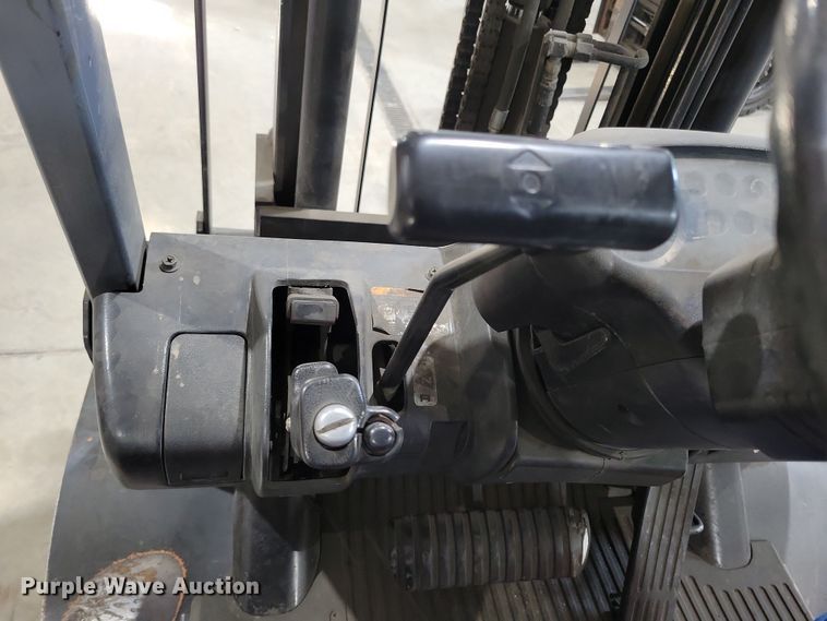 image for item OH9507 1998 Toyota  426FGU20 forklift