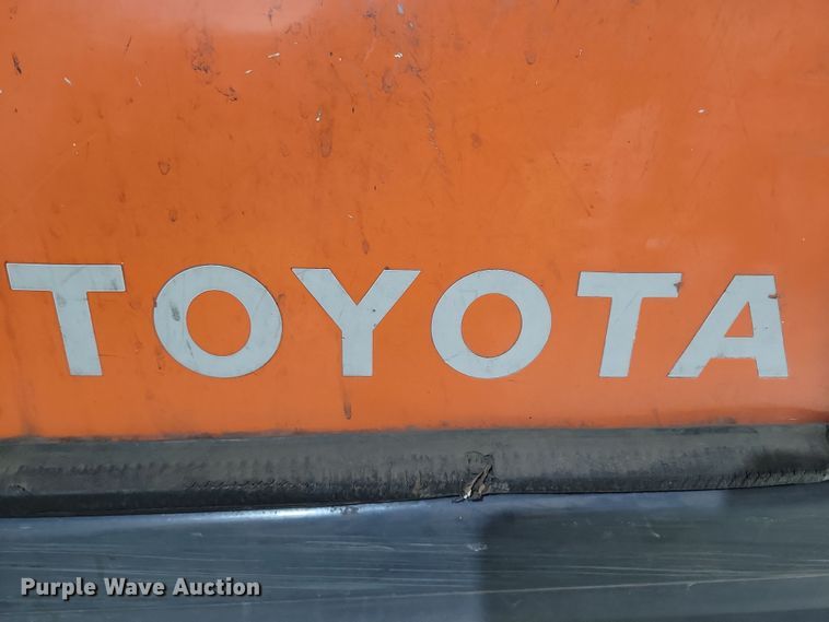 image for item OH9507 1998 Toyota  426FGU20 forklift