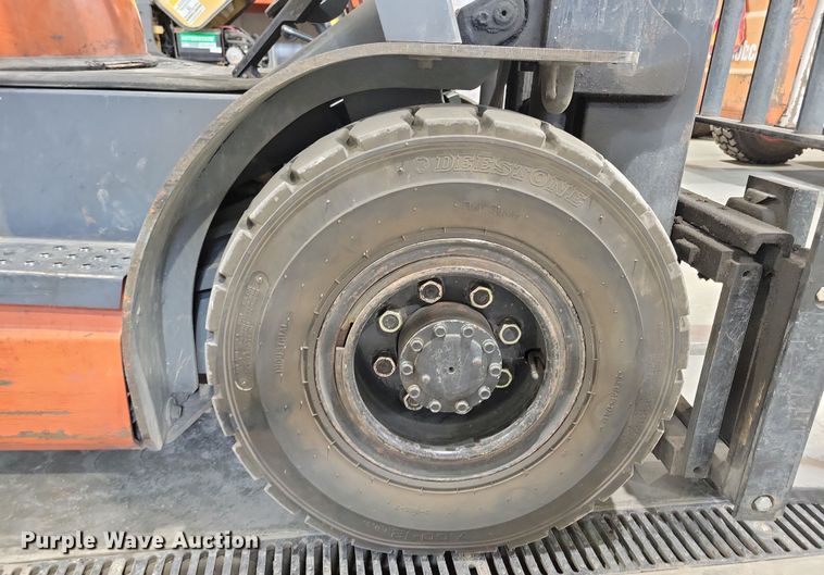 image for item OH9507 1998 Toyota  426FGU20 forklift