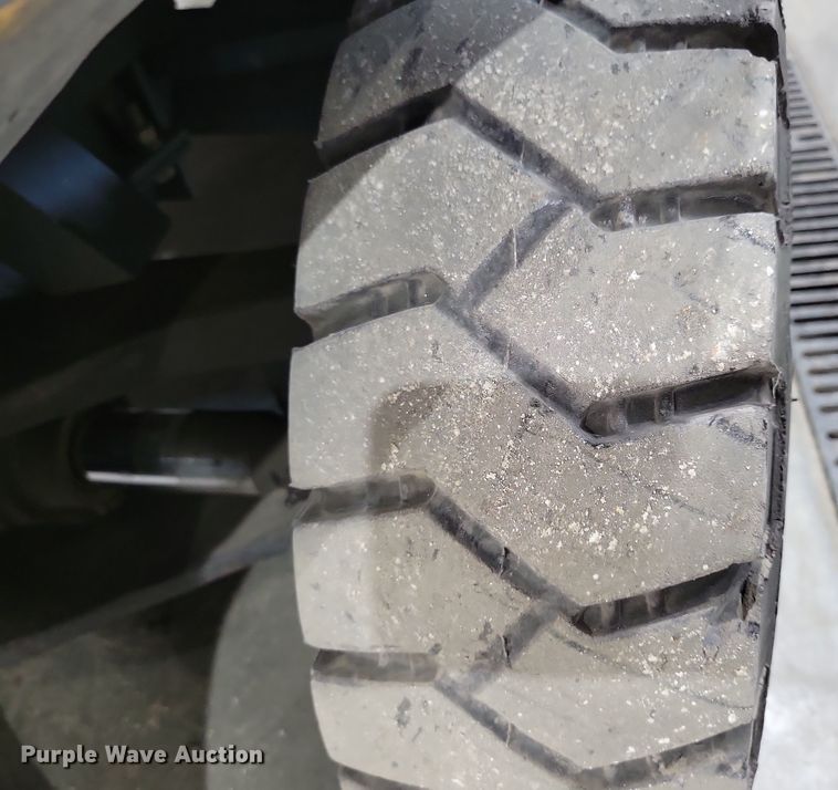 image for item OH9507 1998 Toyota  426FGU20 forklift