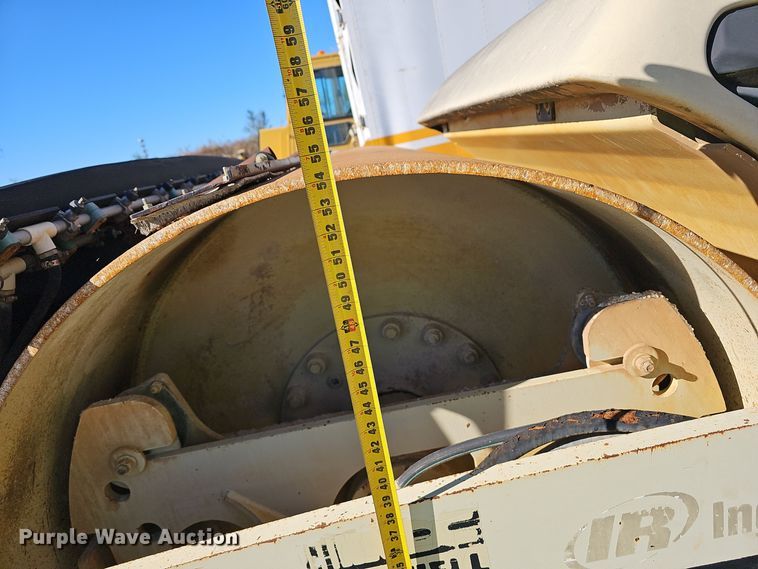 image for item OJ9143 2005 Ingersoll Rand DD-118HF double drum vibratory roller