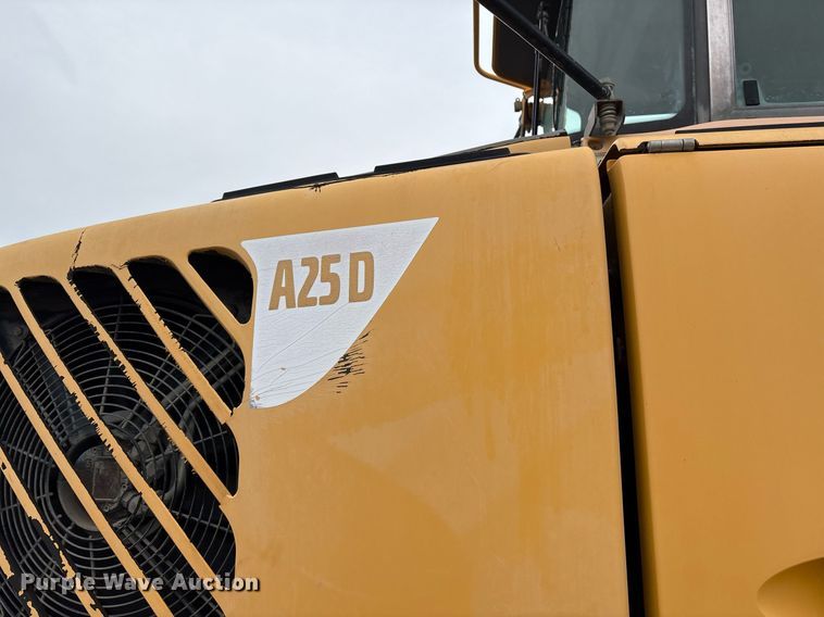image for item OK9491 2005 Volvo A25D articulated haul truck
