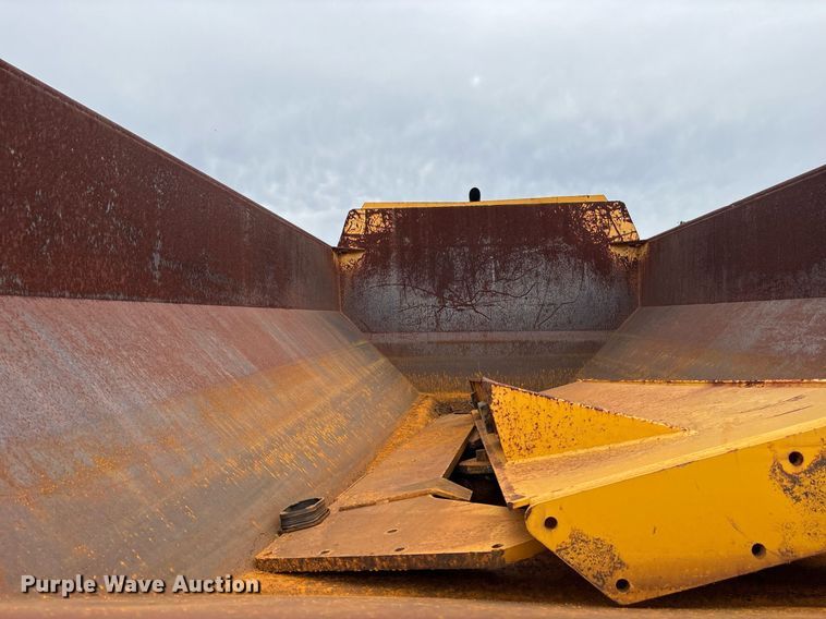 image for item OK9491 2005 Volvo A25D articulated haul truck