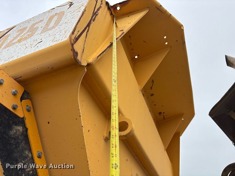 image for item OK9491 2005 Volvo A25D articulated haul truck