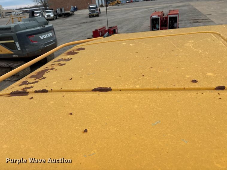 image for item OK9491 2005 Volvo A25D articulated haul truck