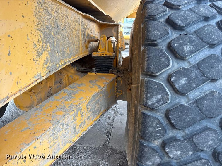 image for item OK9491 2005 Volvo A25D articulated haul truck