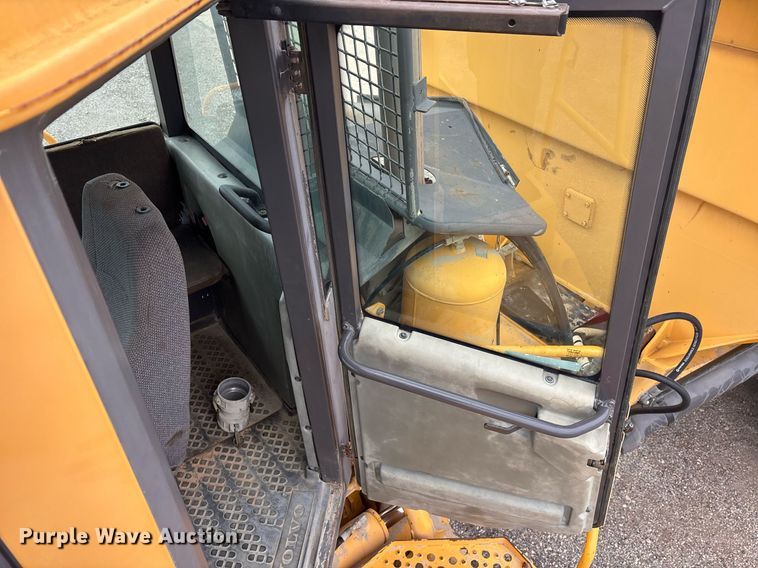 image for item OK9491 2005 Volvo A25D articulated haul truck