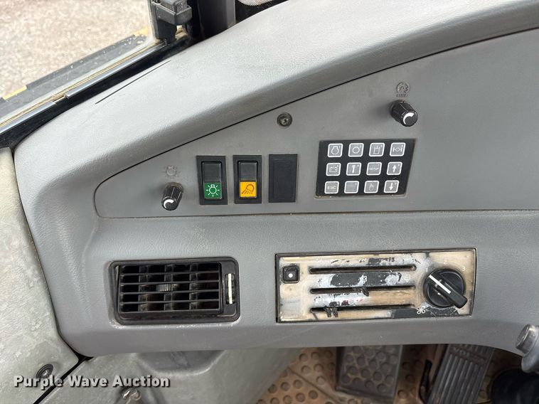 image for item OK9491 2005 Volvo A25D articulated haul truck