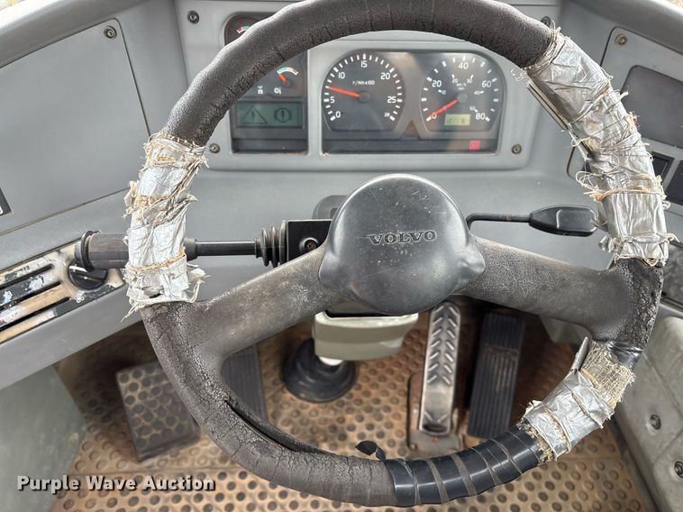 image for item OK9491 2005 Volvo A25D articulated haul truck