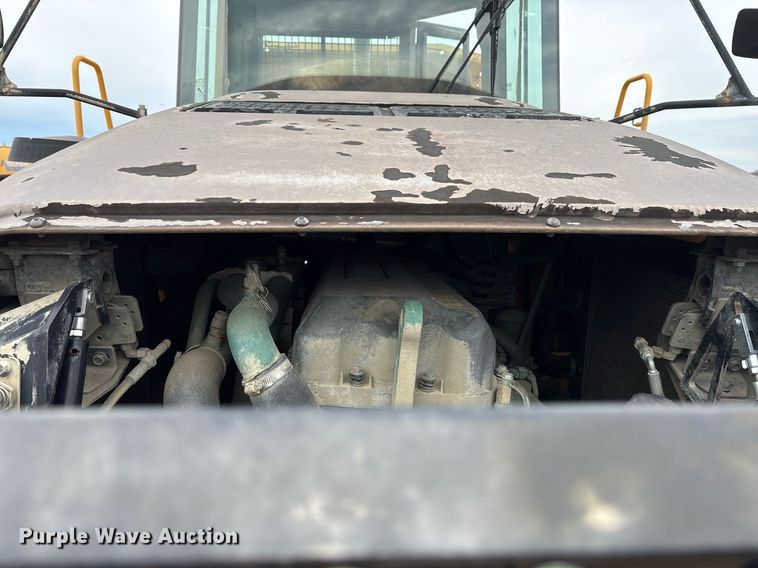 image for item OK9491 2005 Volvo A25D articulated haul truck